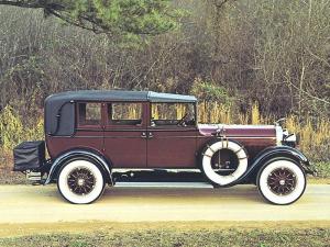 Lincoln Model L Town Car by Brunn 1927 года